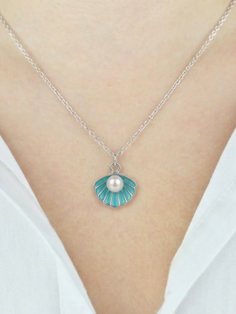 Pearl Shell Pendant Necklace for Women | Ocean Sea Shell Necklace with Pearl | Silver Chain Minimal Beach Jewelry | Elegant Fashion Pendant